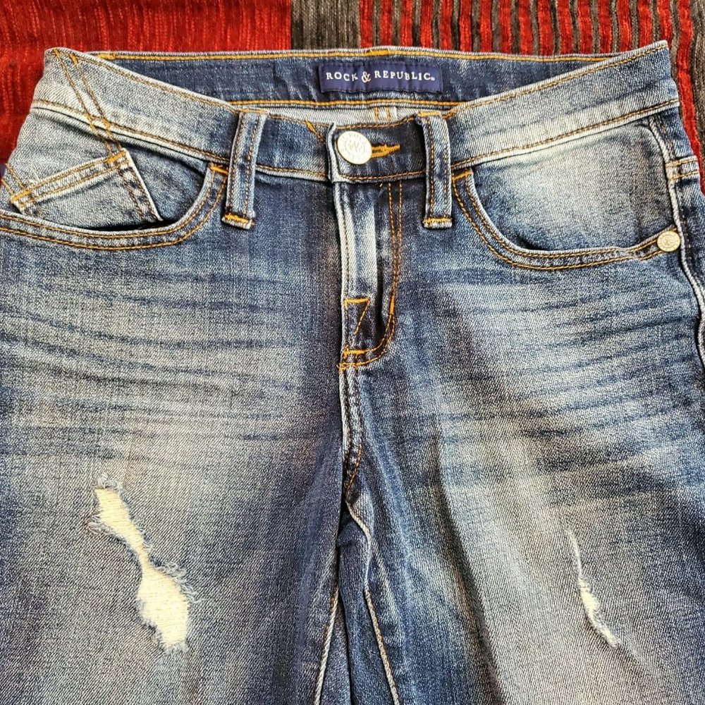 Rock and Republic Distressed Skinny Jeans! Size 2 - Picture 6 of 10